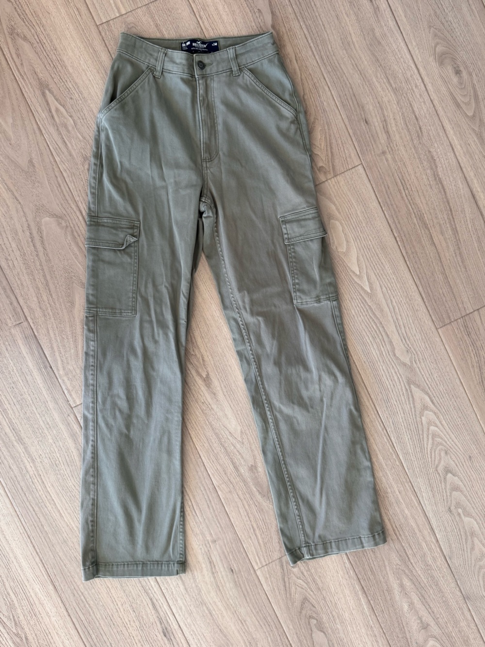 Hollister Straight Leg Cargo Pants cute